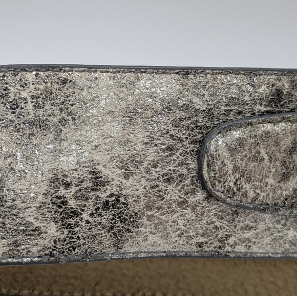Guess Distressed Silver Crackle Leather Belt L - Picture 5 of 9